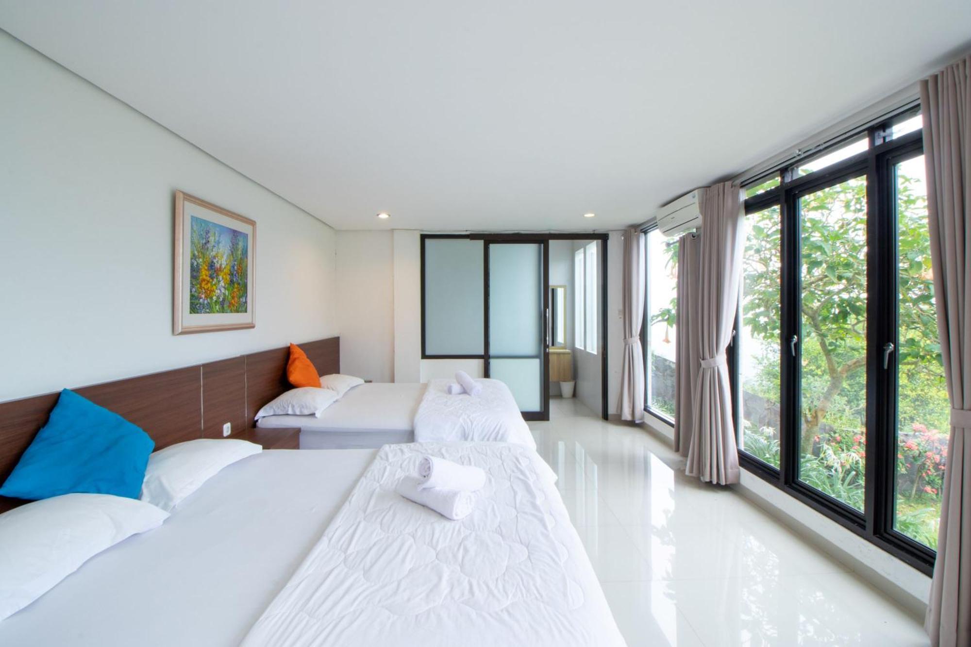Family Only Villa With Large Backyard - De Reiz Kencana 4Br Bandung Eksteriør billede